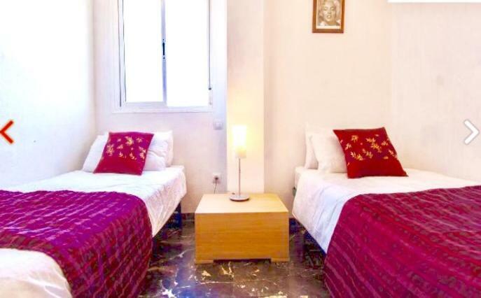شقة Penthouse With Private Roof Terrace And Jacuzzi فوينخيرولا المظهر الخارجي الصورة